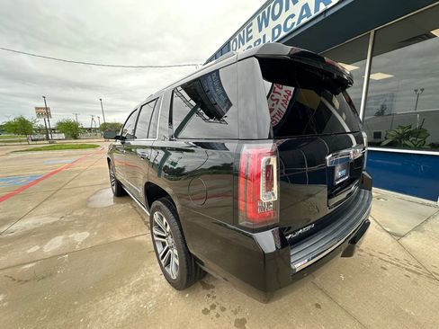 Used 2017 GMC Yukon Denali w/ Open Road Package image 3