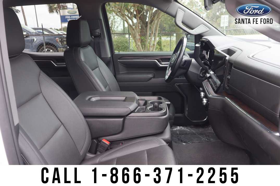 Used 2025 GMC Sierra 1500 SLT AWD/4WD image 31
