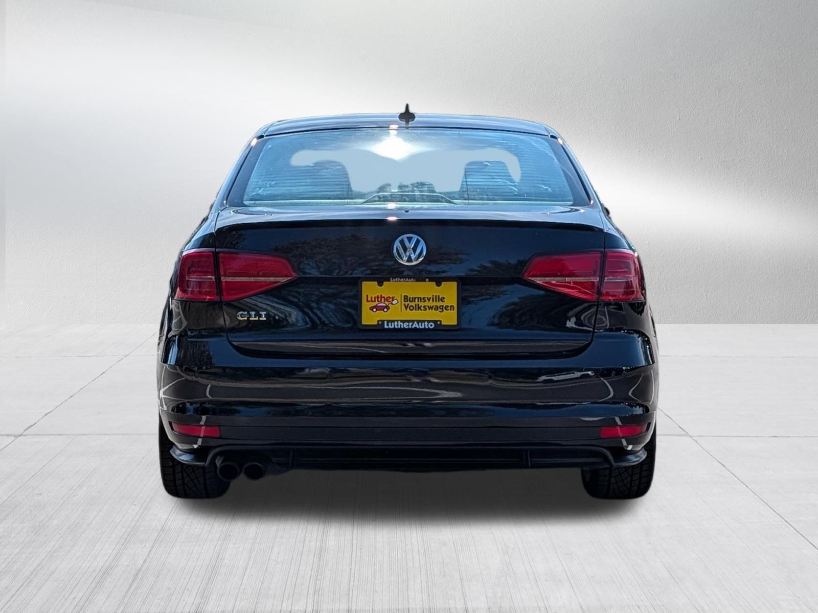 Used 2017 Volkswagen Jetta GLI FWD image 6