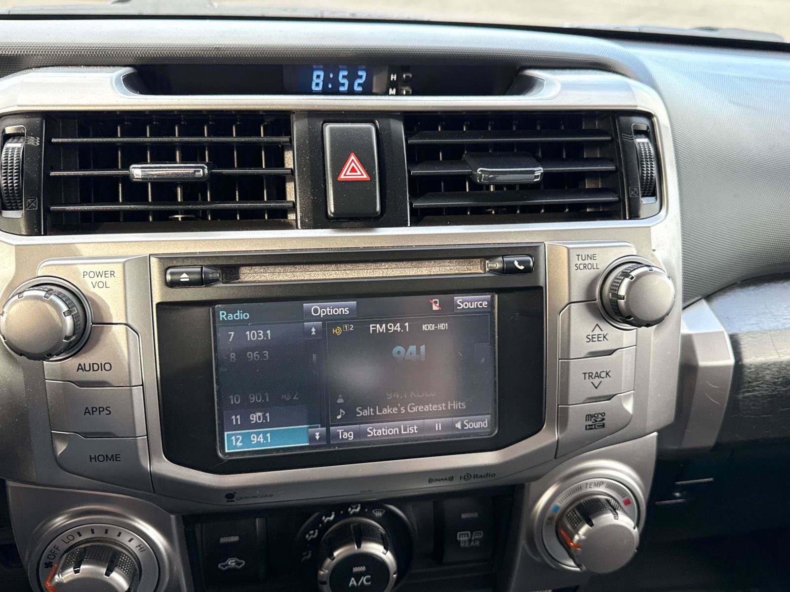 Used 2016 Toyota 4Runner SR5 AWD/4WD image 21