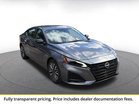 Used 2026 Nissan Altima 2.5 SV FWD image 1