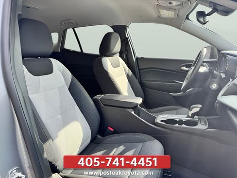 Used 2024 Chevrolet Trax LS FWD image 24
