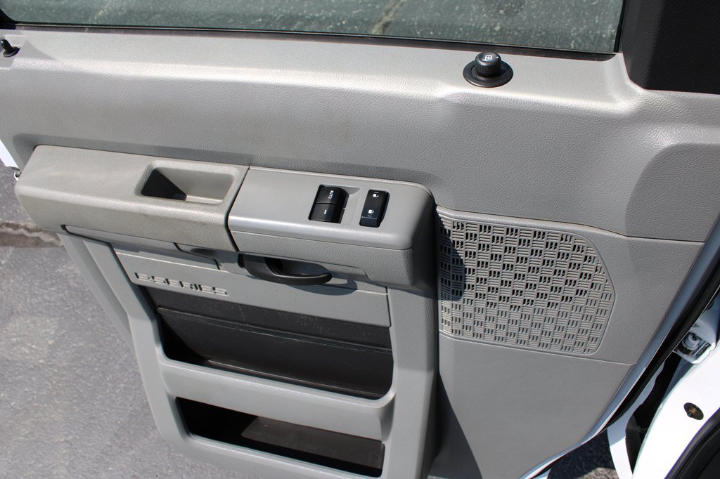 Used 2024 Ford E-350 and Econoline 350 Super Duty w/ Driver's Safety Package RWD image 34