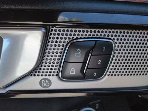 Used 2022 Ford Explorer ST w/ Equipment Group 401A AWD/4WD image 16