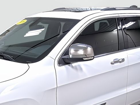 Used 2019 Jeep Grand Cherokee Limited image 8