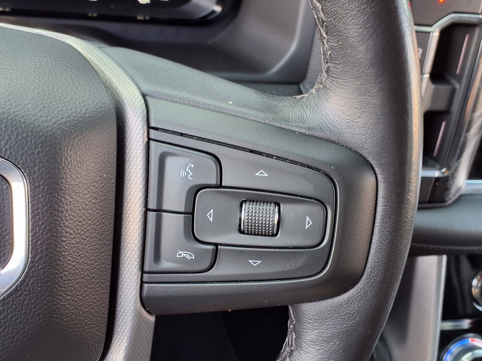 Used 2022 GMC Yukon Denali AWD/4WD image 14