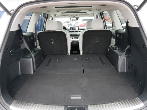 Certified 2022 Kia Telluride SX w/ Towing Package AWD/4WD image 18