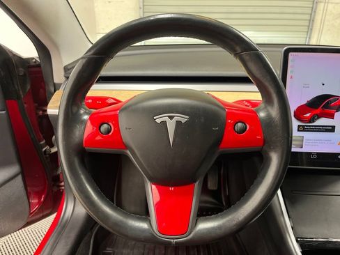 Used 2018 Tesla Model 3 Long Range AWD/4WD image 18