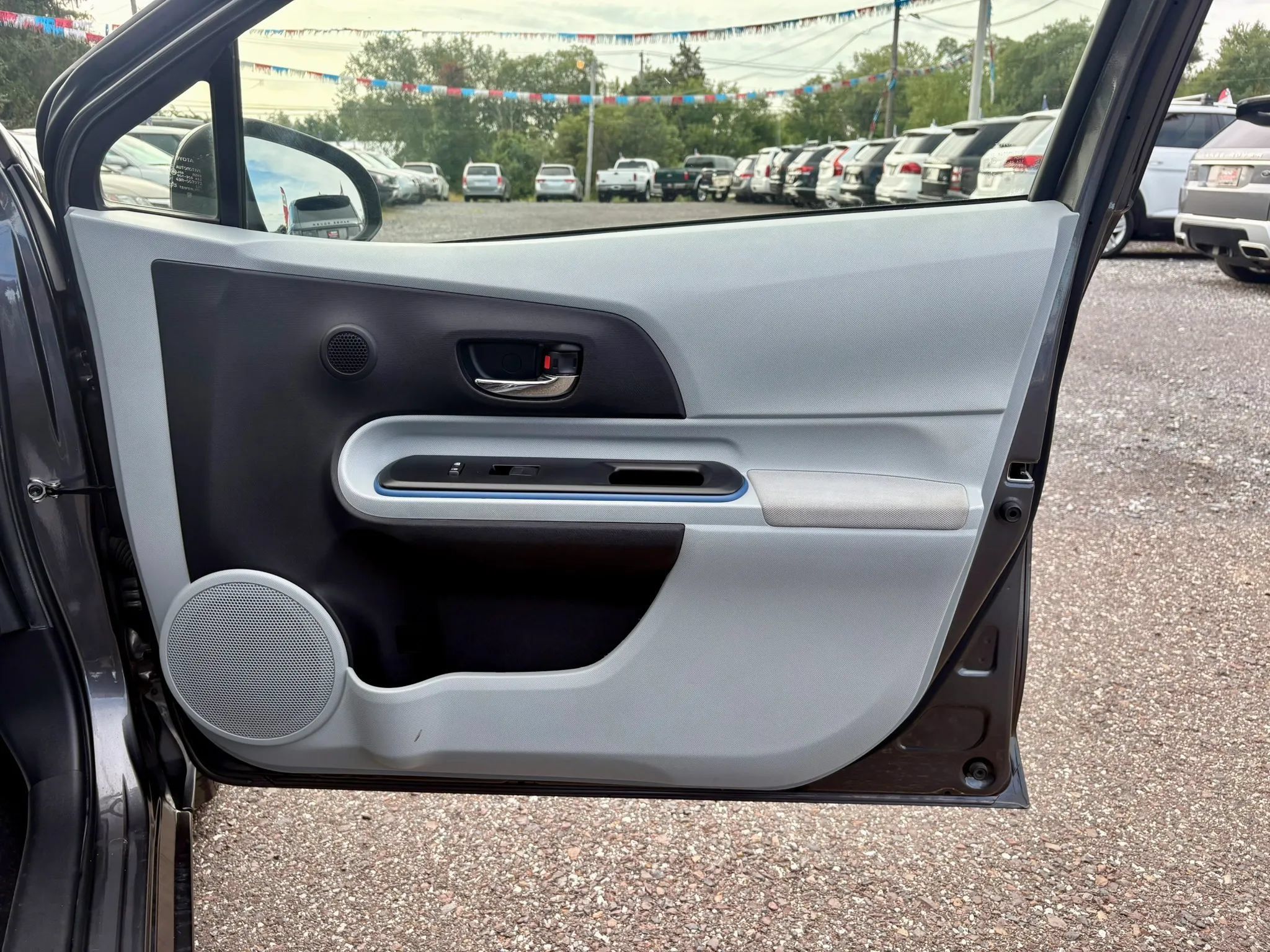 Used 2013 Toyota Prius C Two FWD image 12