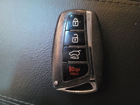 Used 2017 Hyundai Santa Fe Sport image 32