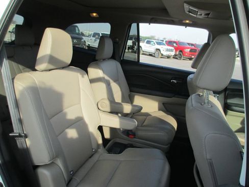 Used 2017 Honda Pilot Elite image 23