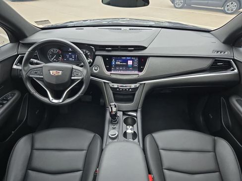 Used 2024 Cadillac XT6 Luxury w/ LPO, Floor Liner Package AWD/4WD image 13