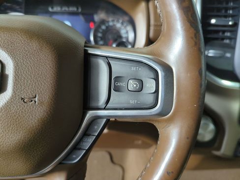 Used 2019 RAM 1500 Laramie image 28