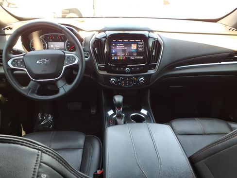 Used 2023 Chevrolet Traverse RS AWD/4WD image 11