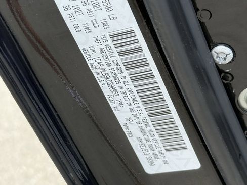 Used 2019 Jeep Cherokee Latitude Plus w/ Cold Weather Group image 31