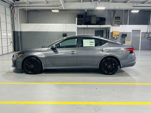 New 2025 Nissan Altima 2.5 SV w/ SV Special Edition Package image 14