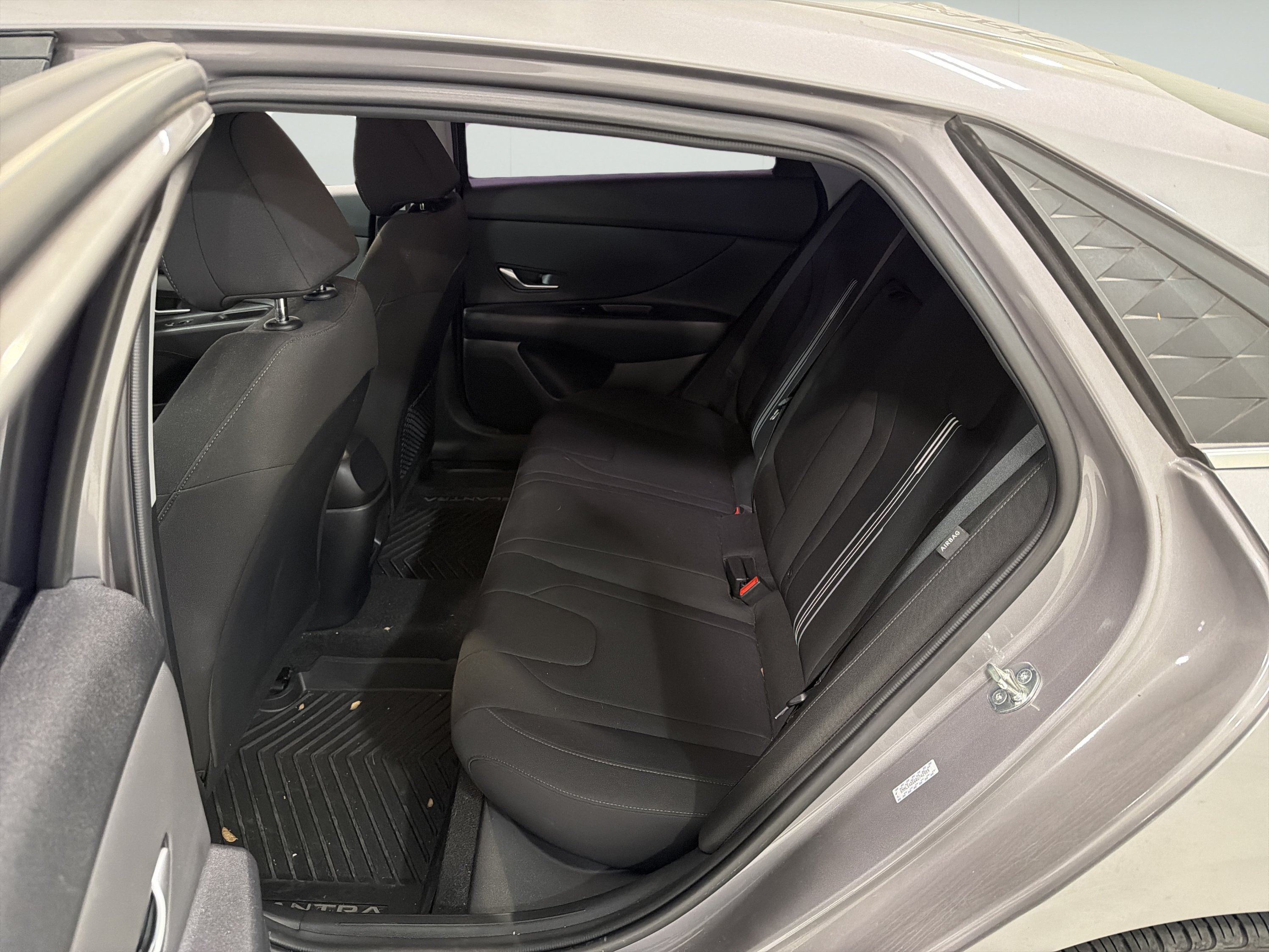 Used 2024 Hyundai Elantra SEL w/ Convenience Package FWD image 13