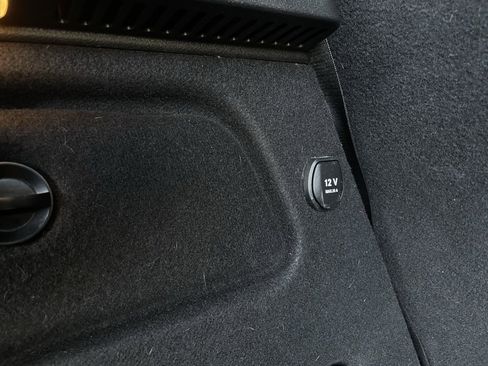 Used 2017 INFINITI QX30 Sport w/ Sport Leather Package image 20