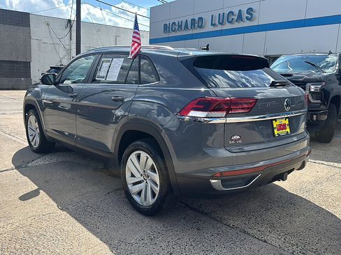 Used 2023 Volkswagen Atlas Cross Sport SE AWD/4WD image 7