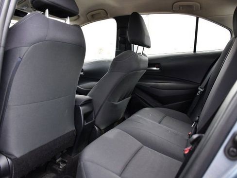 Used 2020 Toyota Corolla LE image 16