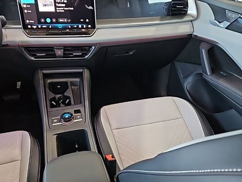 New 2026 Volkswagen Tiguan SE AWD/4WD image 24