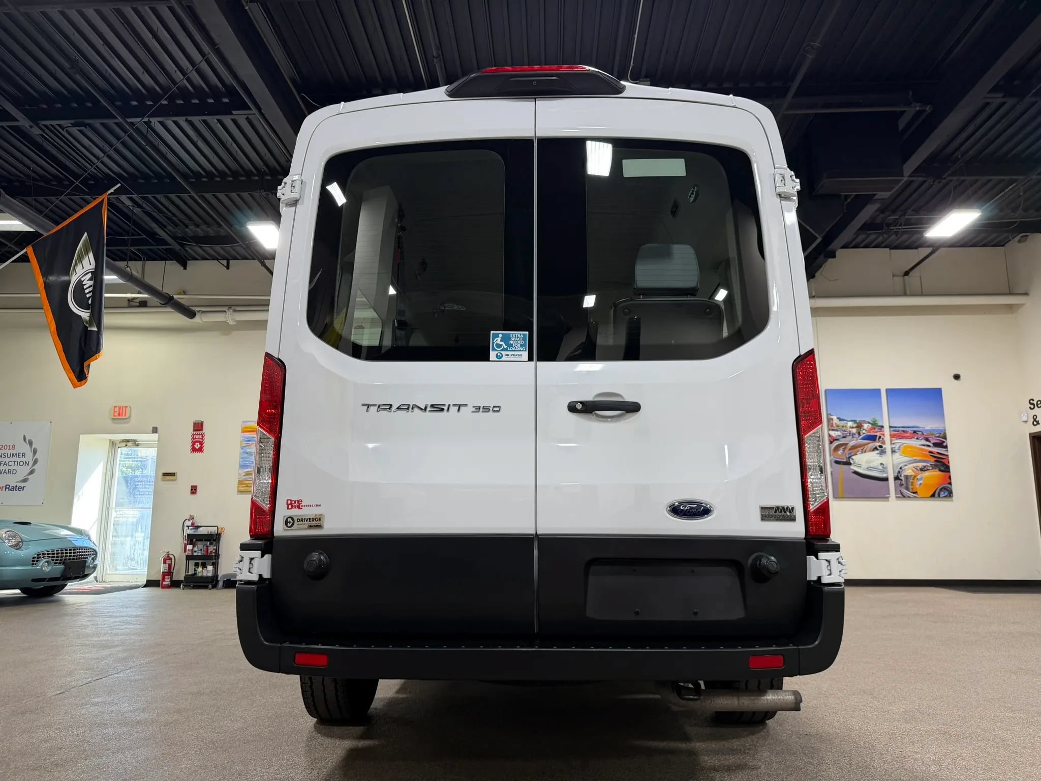 Used 2023 Ford Transit 350 XL RWD image 19