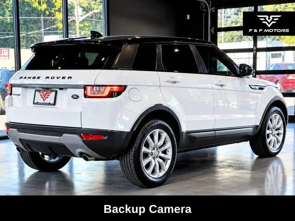 Used 2018 Land Rover Range Rover Evoque SE AWD/4WD image 3