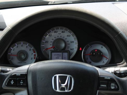 Used 2013 Honda Pilot LX image 8