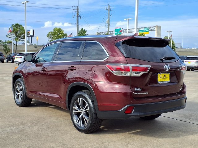 Used 2016 Toyota Highlander XLE FWD image 23