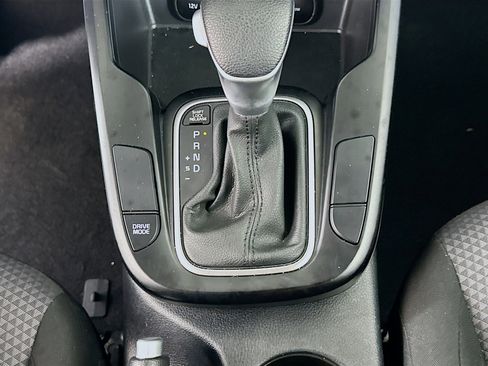 Used 2025 Kia Soul LX w/ LX Technology Package image 24