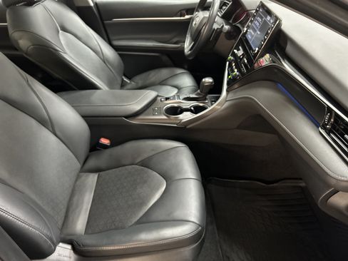 Used 2023 Toyota Camry XSE FWD image 32