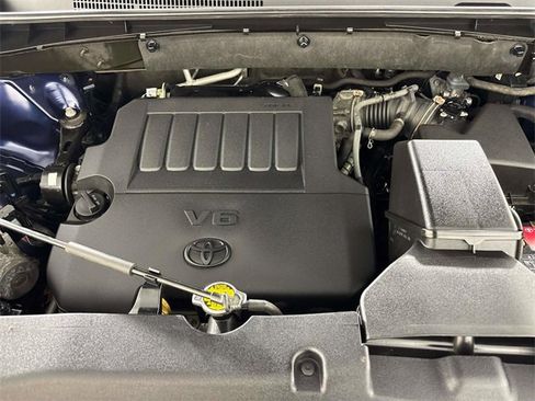 Used 2014 Toyota Highlander XLE image 26