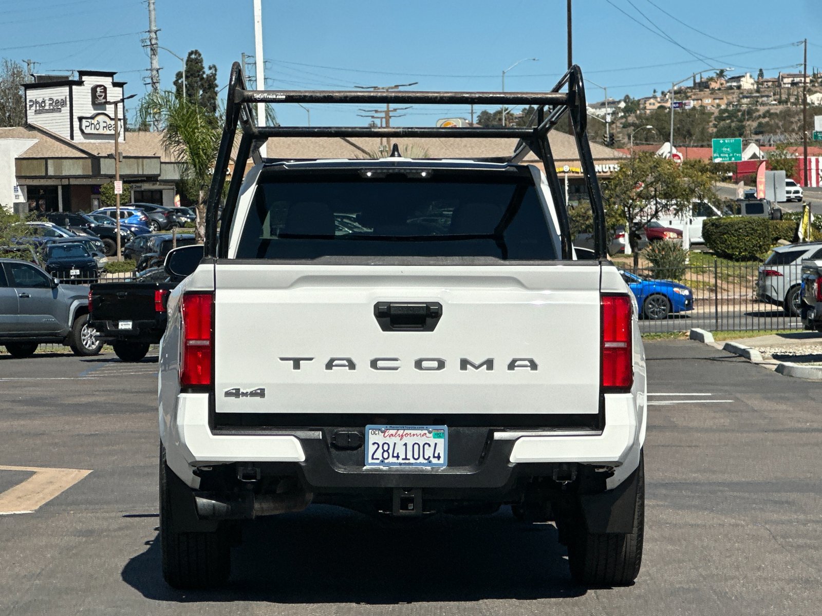 Used 2024 Toyota Tacoma SR5 AWD/4WD image 4