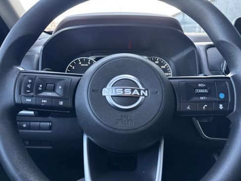 Certified 2023 Nissan Rogue SV image 18