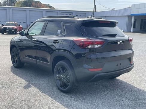 New 2026 Chevrolet TrailBlazer LT w/ Midnight Edition image 5