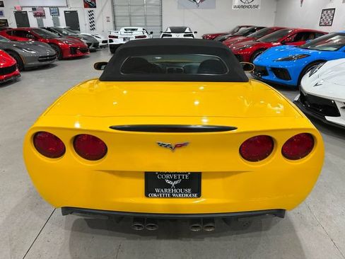 Used 2005 Chevrolet Corvette Convertible w/ Preferred Equipment Group RWD image 21