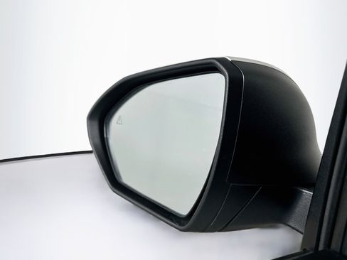 Used 2025 Hyundai Santa Cruz SEL FWD image 16