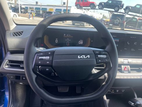 Used 2025 Kia K4 FWD image 29