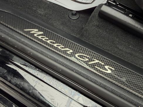 Certified 2026 Porsche Macan GTS AWD/4WD image 13