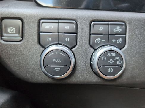 Used 2024 GMC Sierra 1500 Elevation w/ Elevation Premium Package image 21