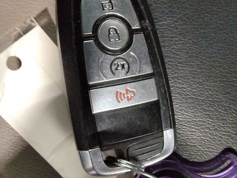 Used 2023 Ford Bronco Wildtrak image 47