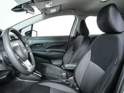 Used 2020 Nissan Versa S FWD image 5