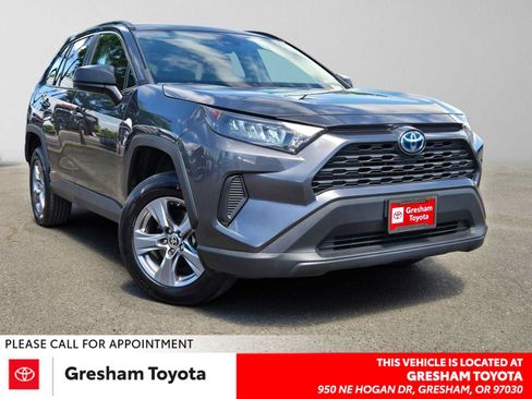 Used 2022 Toyota RAV4 LE AWD/4WD image 1
