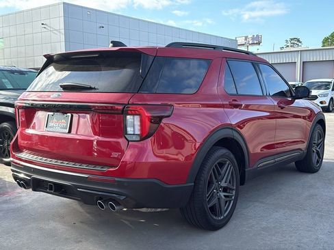 Used 2025 Ford Explorer ST w/ Sun And Sound Package image 3