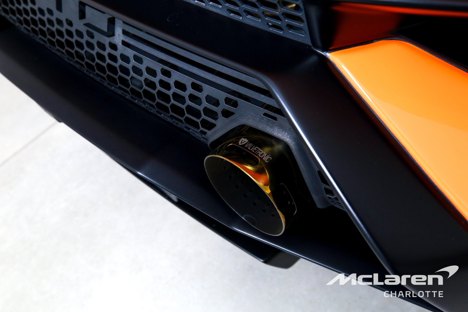 Used 2022 Lamborghini Huracan STO RWD image 27