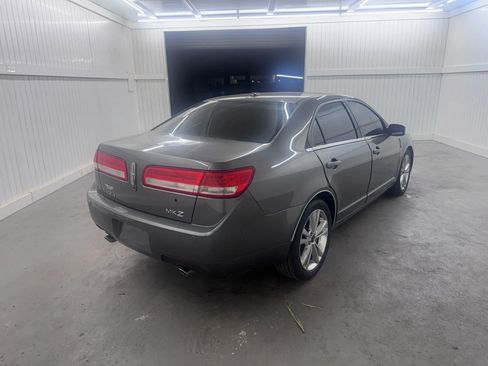 Used 2010 Lincoln MKZ FWD image 5