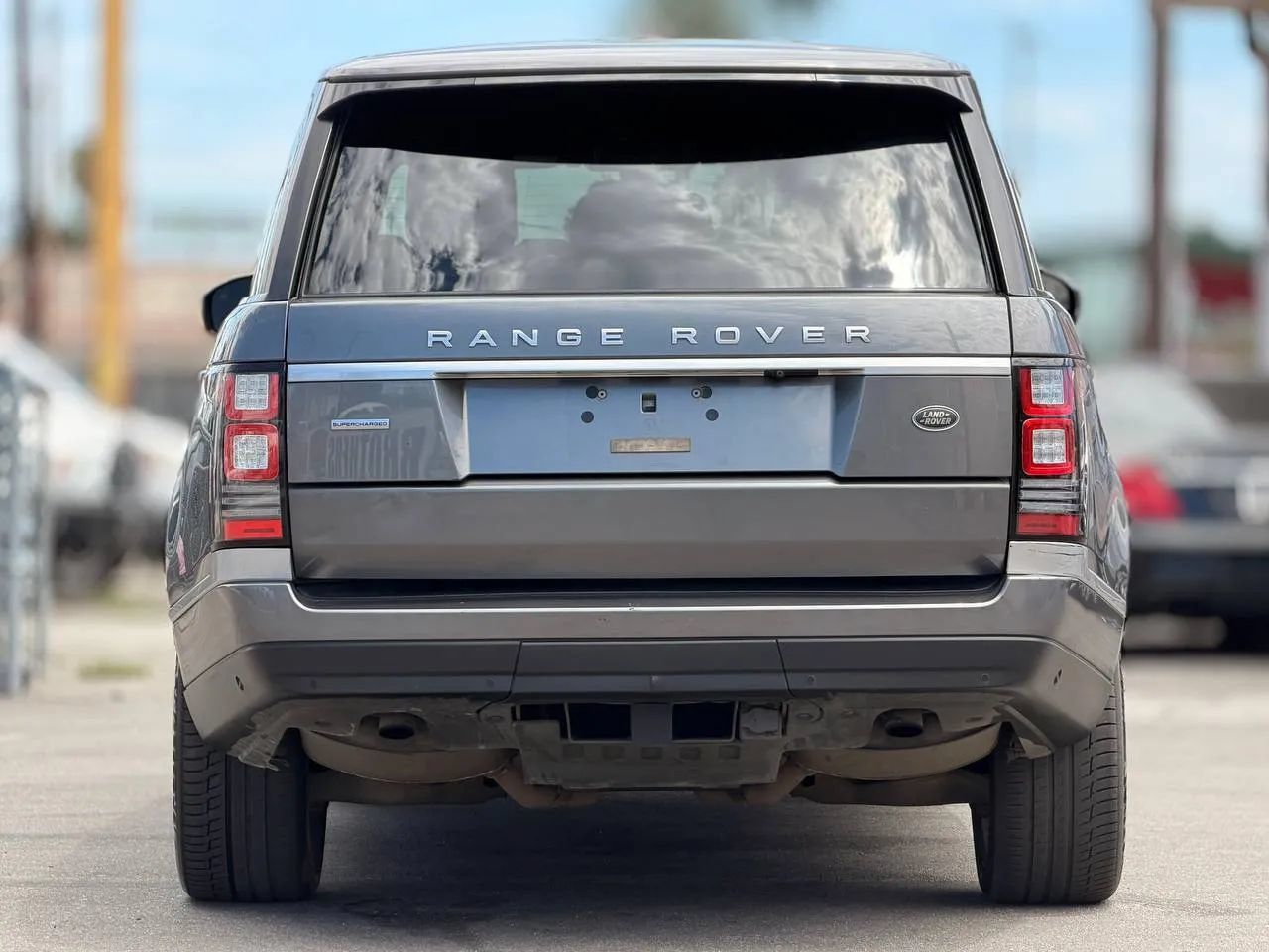 Used 2015 Land Rover Range Rover Long Wheelbase Supercharged AWD/4WD image 14