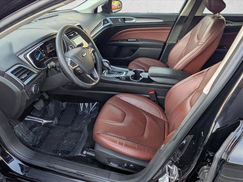 Used 2016 Ford Fusion SE w/ Equipment Group 502A image 16