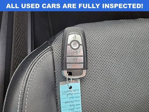Used 2020 Ford Escape Titanium AWD/4WD image 24