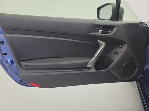 Used 2015 Scion FR-S RWD image 15